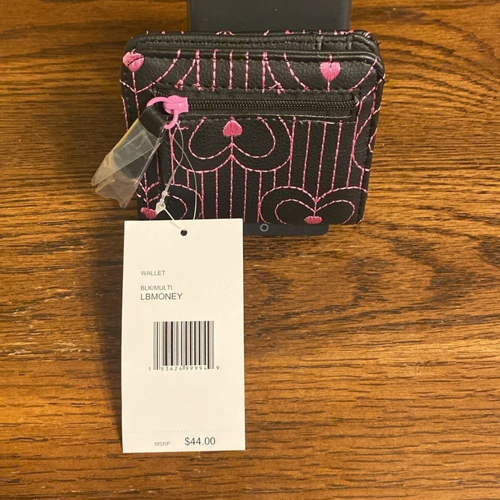 Betsey Johnson Black Pink Heart Wallet - Picture 2 of 5